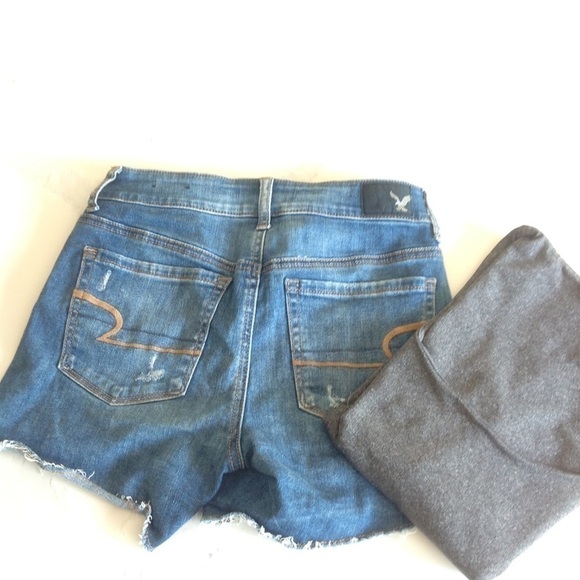 Distressed American Eagle jeans shorts size 2 - Picture 2 of 7